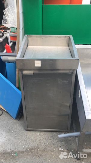 Стол для выкладки рыбы на льду