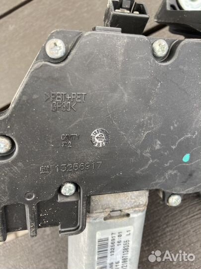 Моторчик стеклоочистителя задний opel astra j