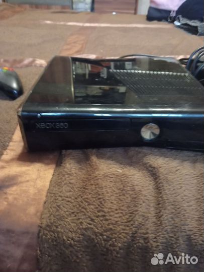 Xbox 360 Slim