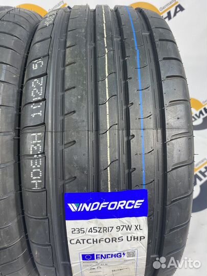 Windforce Catchfors UHP 235/45 R17 93W