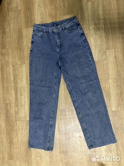 Джинсы широкие