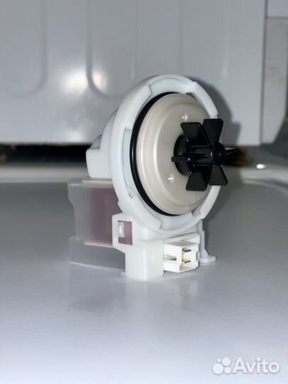 Сливной насос(помпа) Bosch Siemens