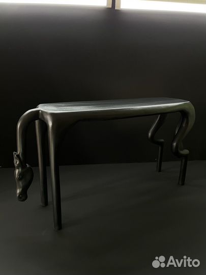 Стол журнальный из дерева