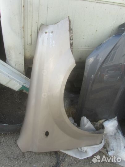 Крыло переднее правое chevrolet lacetti седан