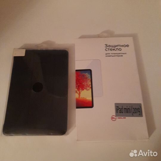 Чехол и защитное стекло