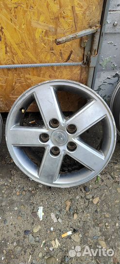 Диски R15 Toyota