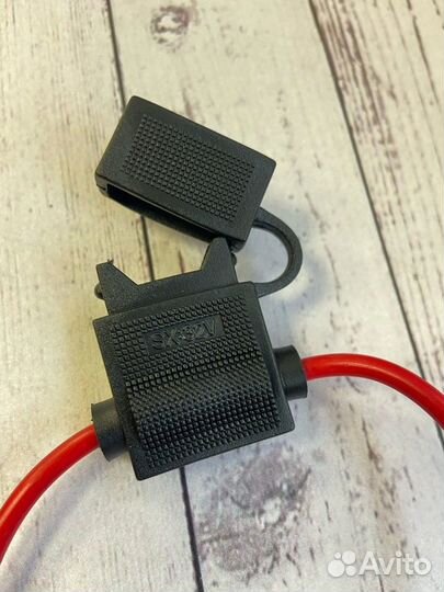 Разъём предохранителя средний