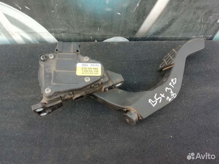 Педаль газа VW Passat B5+2000-2004 год