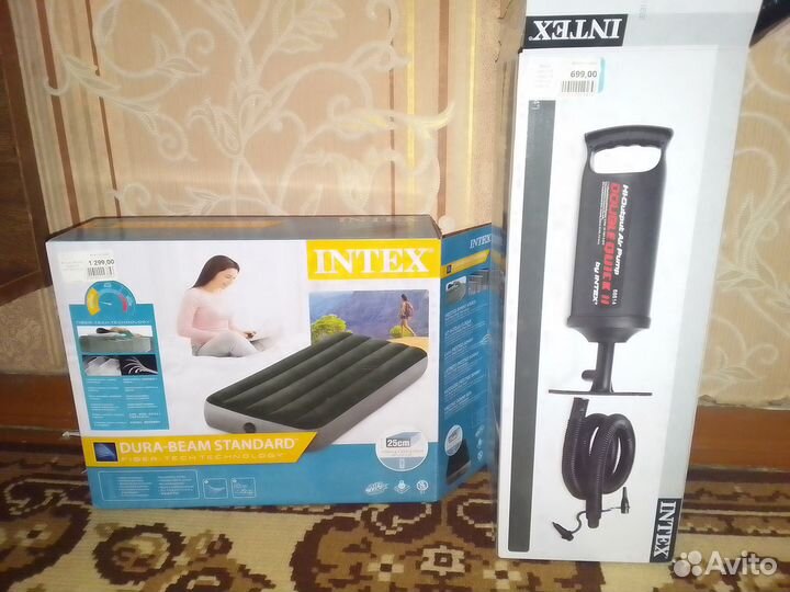 Надувной матрас с насосом