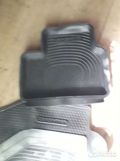 Автомобильные коврики резиновые