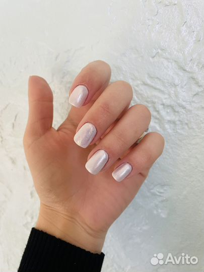 Модель на маникюр