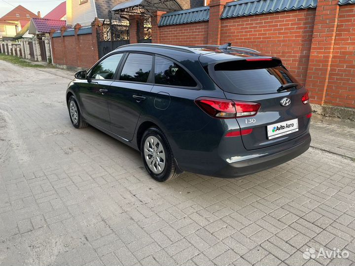 Hyundai i30 1.5 AT, 2022, 11 600 км