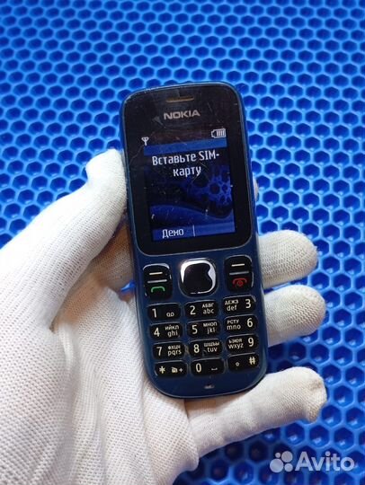 Nokia 100