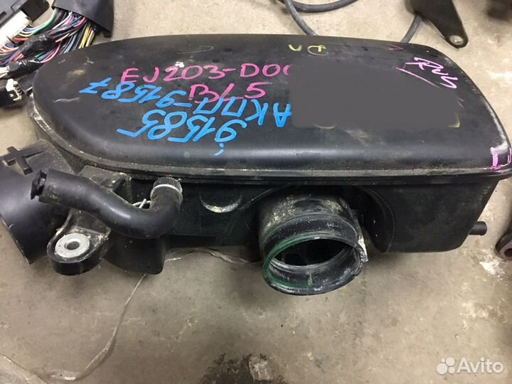 Корпус воздушного фильтра Subaru