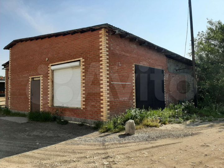 Гараж, > 30 м²