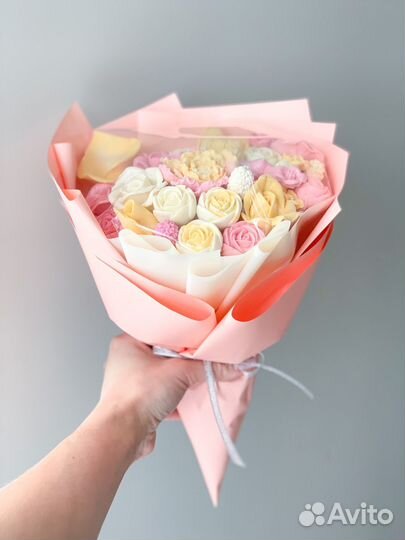 Сладкий букет из шоколадных цветов