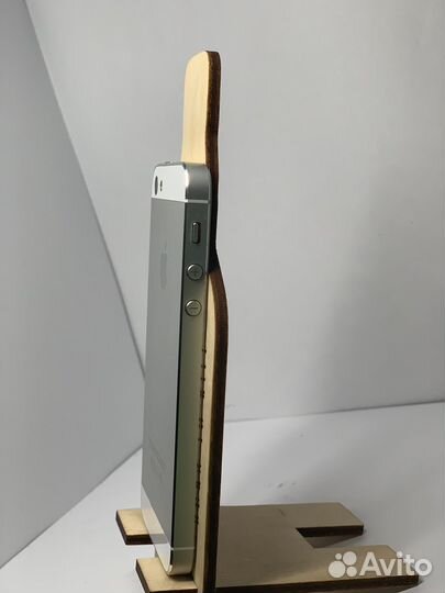 iPhone 5, 16 ГБ