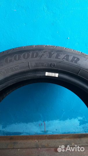 Goodyear EfficientGrip 215/50 R17 91