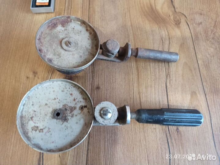 Ключ для банок, Закаточная машинка