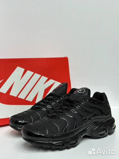 Кроссовки Nike Air Max Tn Plus