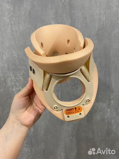 Воротник шанца взрослый (филадельфия) с отверстием