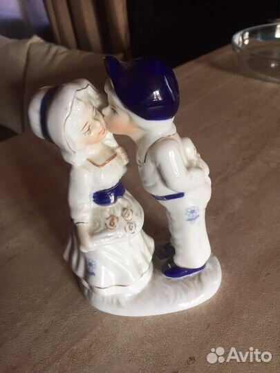 Фарфоровые статуэтки