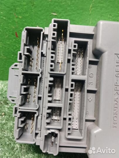 Блок предохранителей салонный Honda CR-V 3 (RE) 2