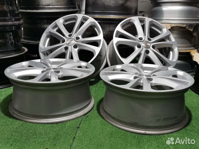 Диски X-trike R-17 (5x112; Et45; 7j)