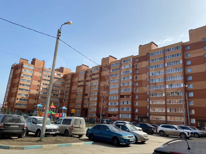 2-к. квартира, 68 м², 3/10 эт.