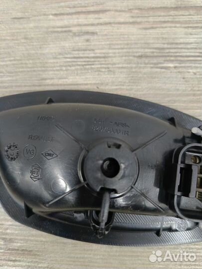 Ручка двери внутренняя левая Renault Megane 3
