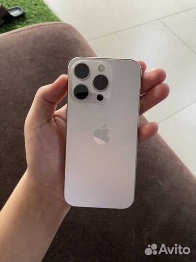 iPhone 15 Pro, 256 ГБ