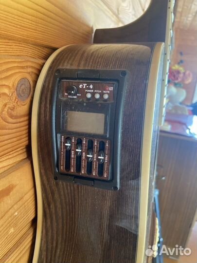 Электроакустическая гитара