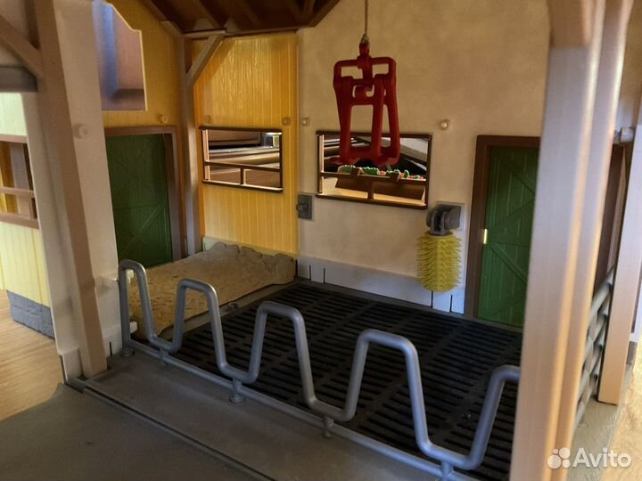 Конюшня schleich