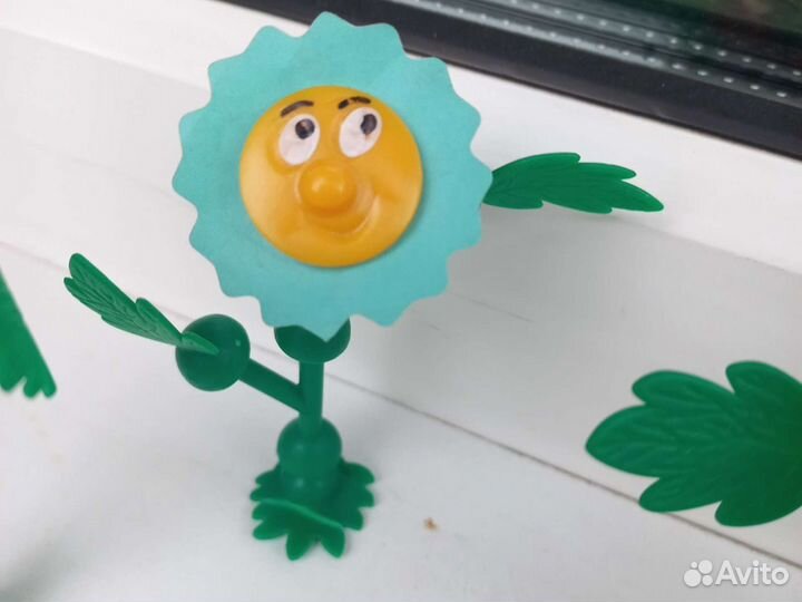 Игрушки из киндер сюрприза