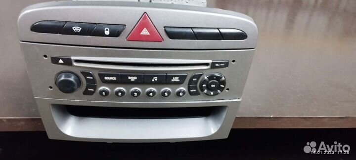 Головное устройство peugeot 408