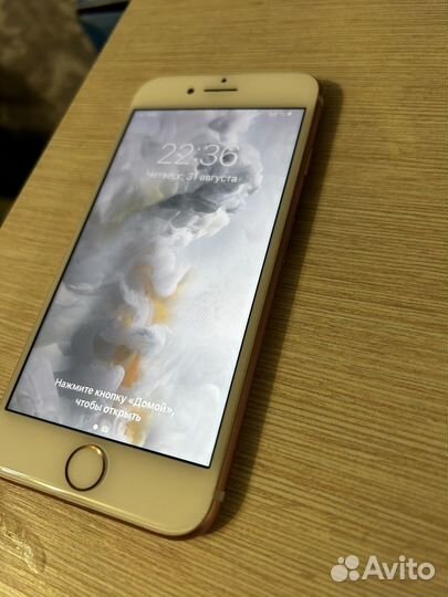 Телефон iPhone 7