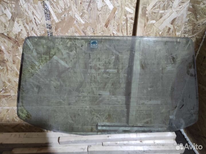 Стекло заднее volkswagen audi