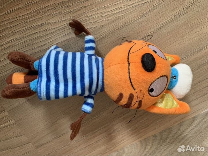 Кот Коржик из 3 кота