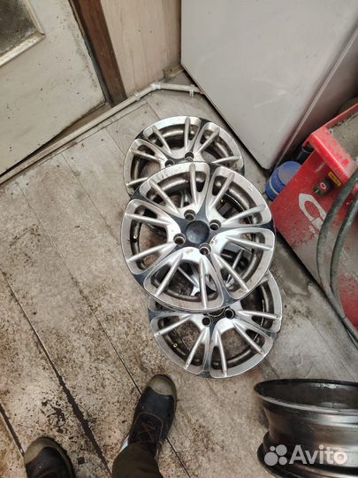 Литые диски r14