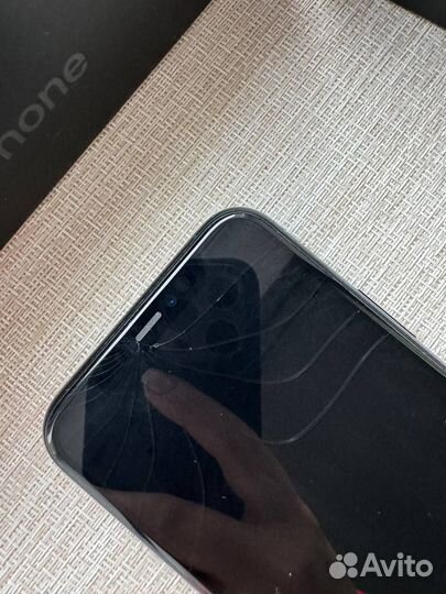 iPhone 11 Pro, 64 ГБ