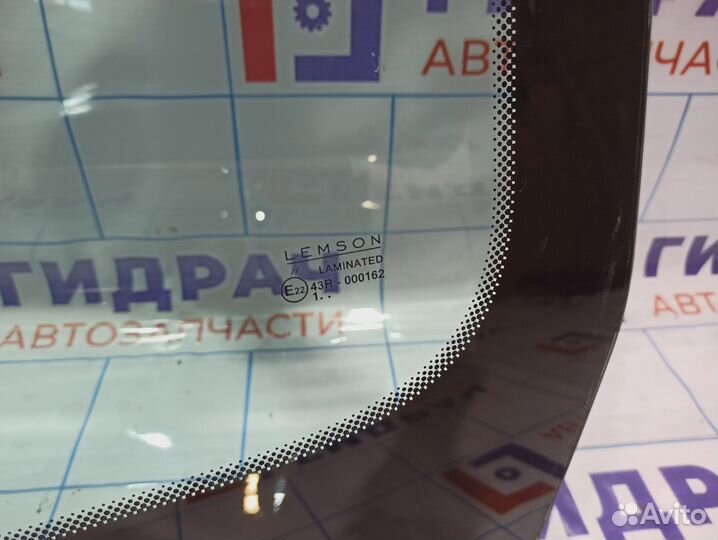 Стекло лобовое Renault Duster (HS) 727122033R