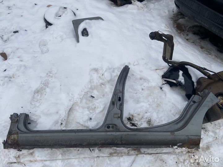 Порог левый Renault symbol 1