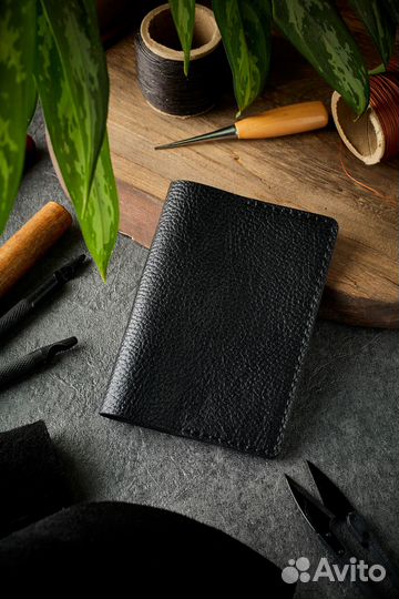 Обложка на паспорт из кожи черная