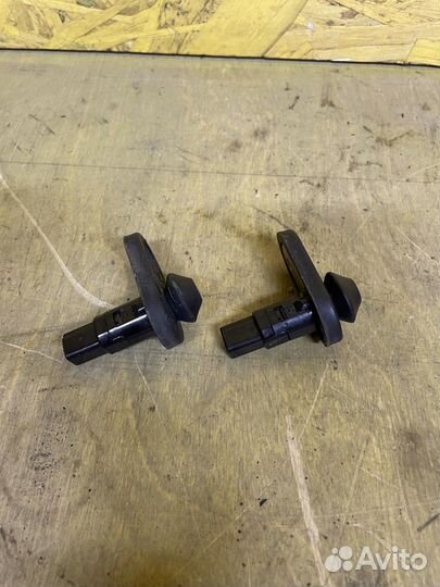 Концевик двери Toyota Caldina AZT241W