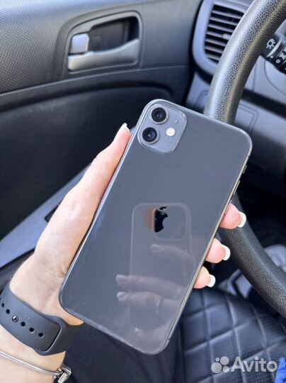 iPhone 11, 64 ГБ