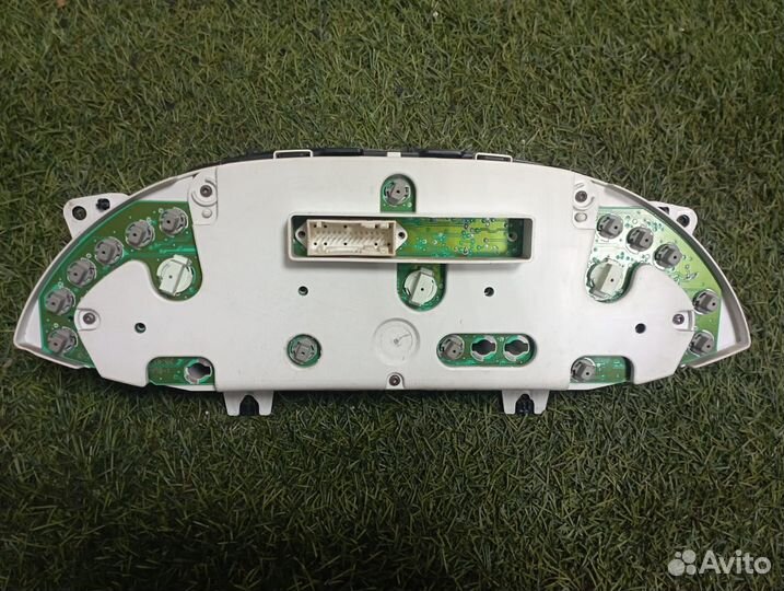 Приборная панель Ford Focus 1 хетчбек 5дв. 1.4