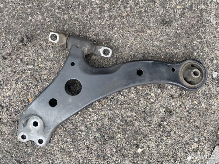 Рычаг передний левый Camry 40 50