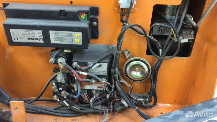 Штабелер электрический бу