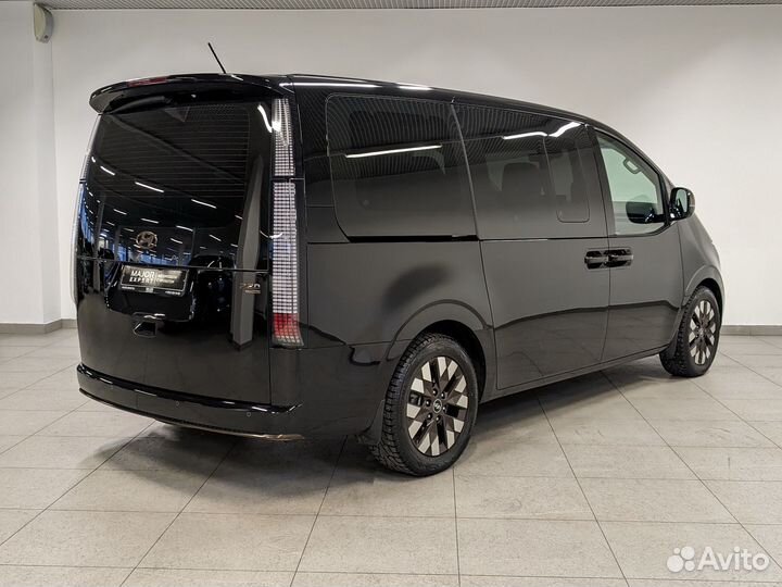 Hyundai Staria 2.2 AT, 2023, 44 300 км