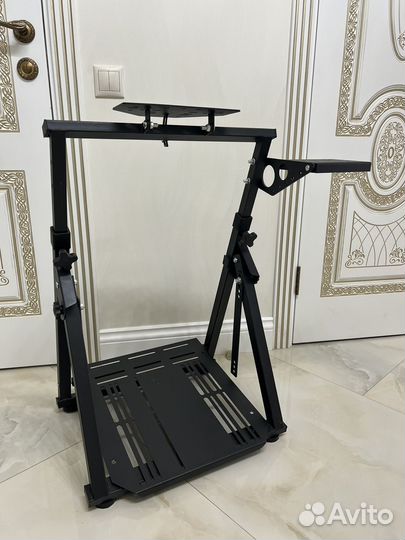 Стойка для игрового руля